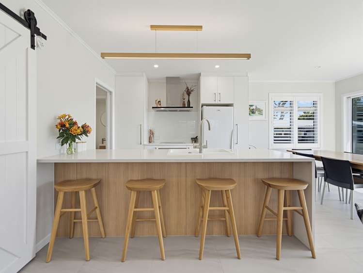 20 Lord Cobham Avenue_1