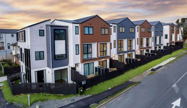 8/2 Reeves Road Pakuranga_2