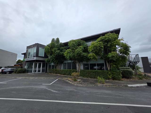 High-Quality Fitted Office in Penrose