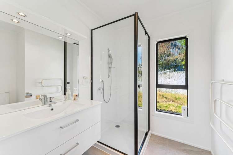 10 Beechdale Crescent Pakuranga Heights_25