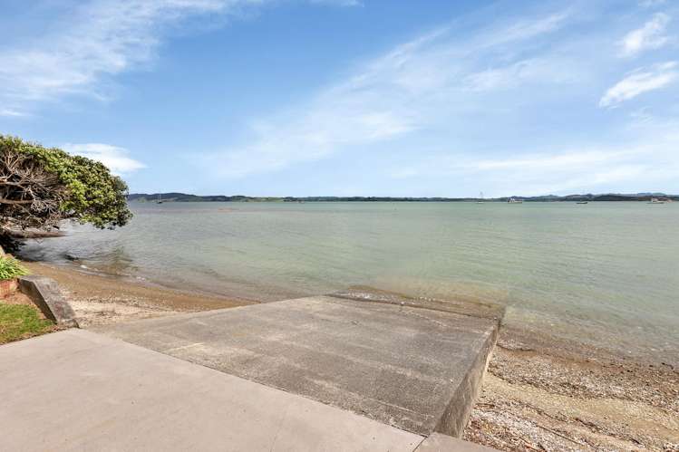 18 Attwood Street Tamaterau_32