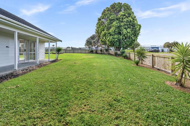 2 Steere Place Tikipunga_16