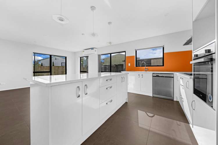 1/25 Kennington Drive Clendon Park_23