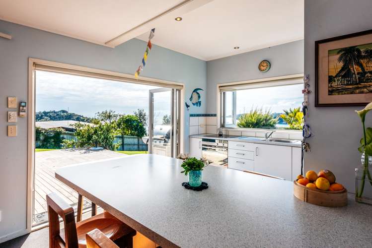 135 Ocean View Road Oneroa_11