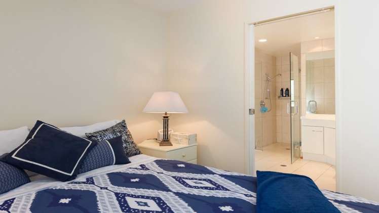 1/39 The Mall Mount Maunganui_9