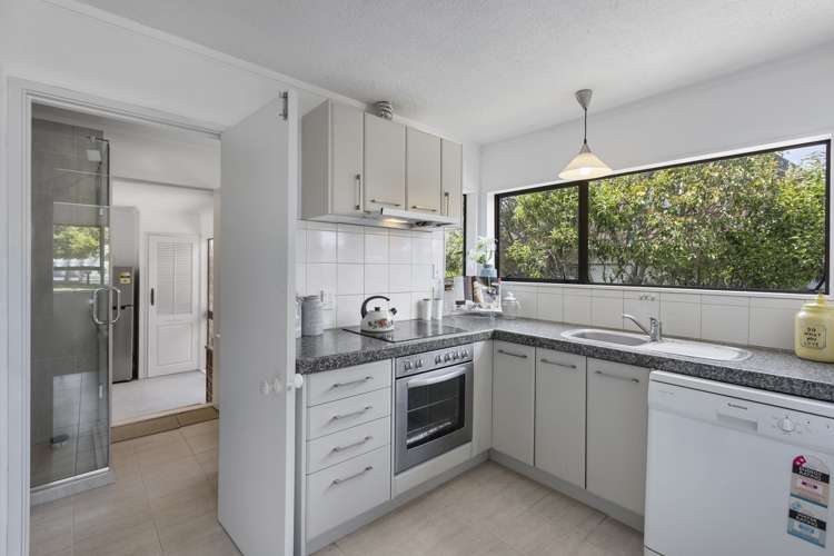 1/24 Curacao Place Half Moon Bay_8