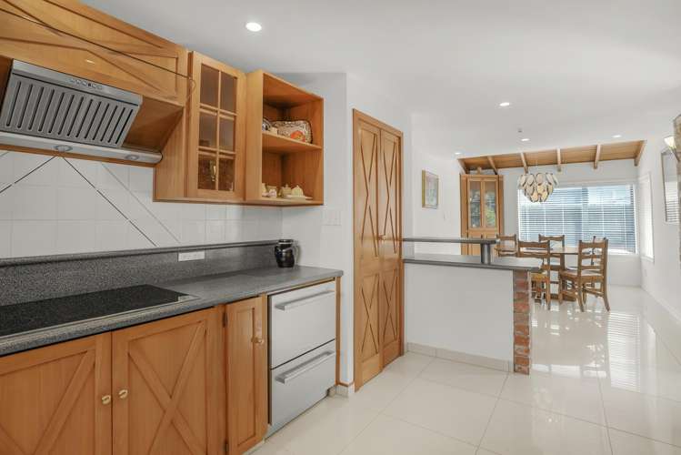 59 Miromiro Road Normandale_7