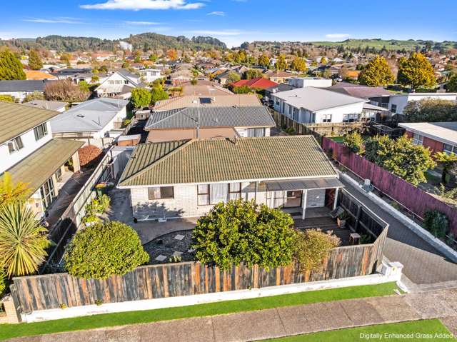 Central – Easy Care – Brick & Tile!