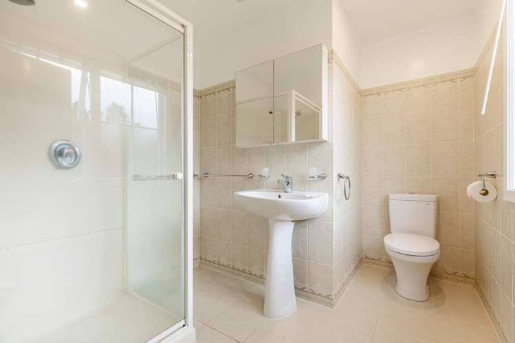 16 Awhiorangi Promenade Swanson_25