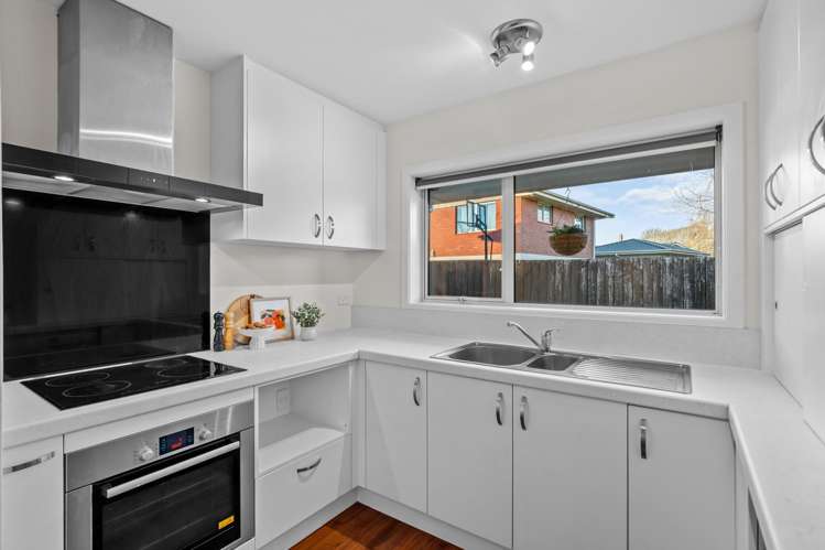 2/11 Powell Crescent_4