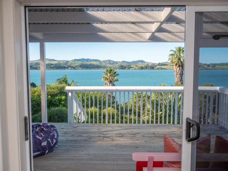 21 Grey Street East Mangonui_19