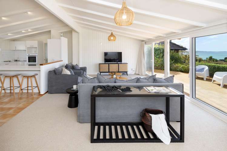 14 Mcmillan Place Mellons Bay_9