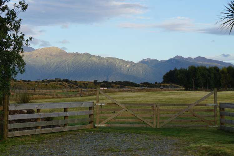 235 Sinclair Road Te Anau_11