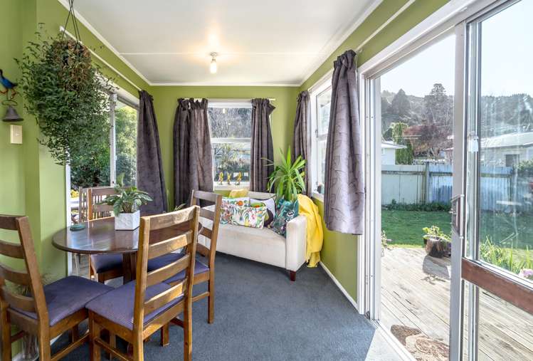 9 Skipage Grove Featherston_14