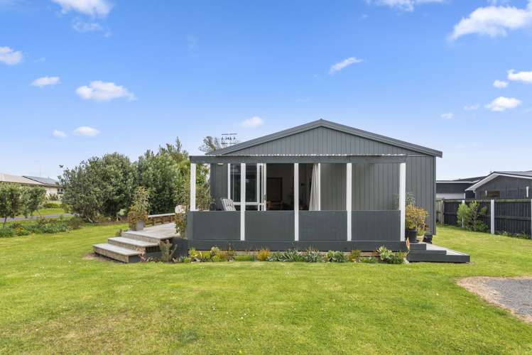 22 Holben Parade Foxton Beach_9