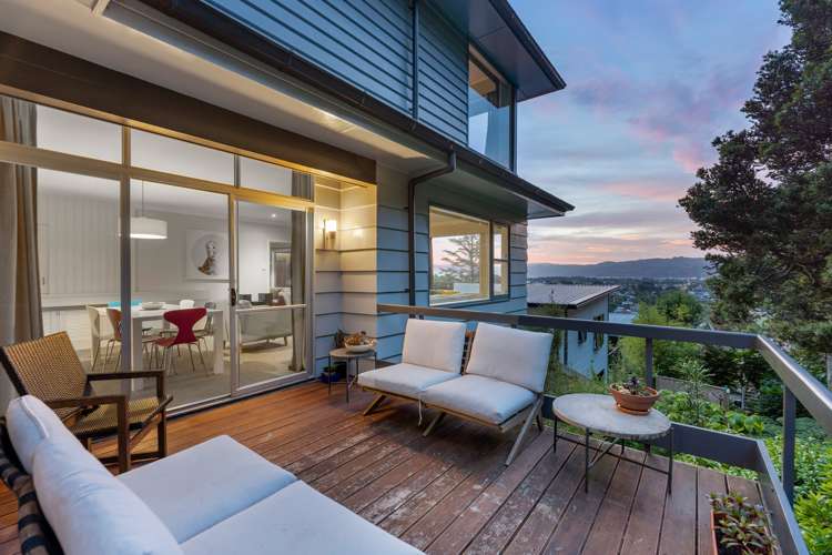 214 Whites Line East Waiwhetu_7