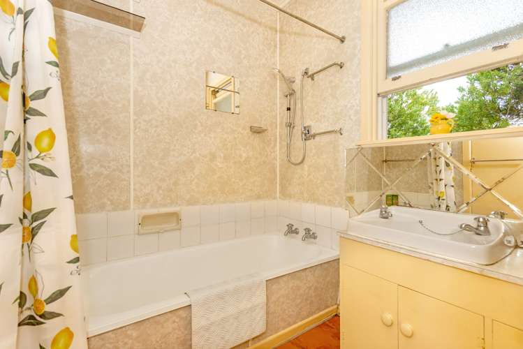 61 Macdonald Street Elgin_10