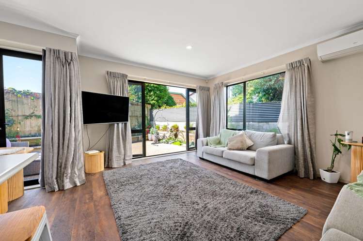 12A Kelvin Place Hamilton East_8