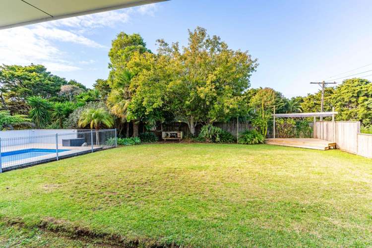 2 Memorial Drive Parahaki_32