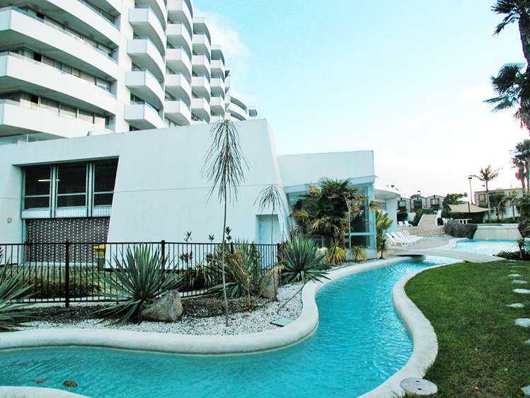 86 The Strand 1761_6