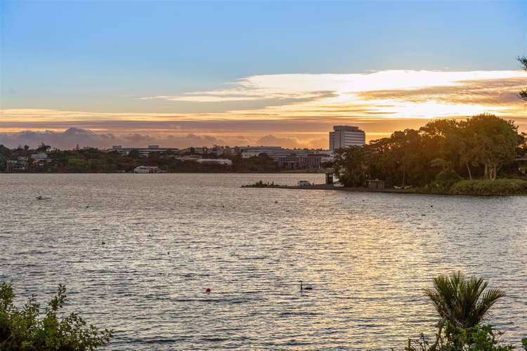 8 Eric Price Avenue Takapuna_4