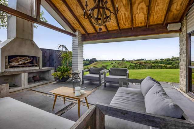 Lifestyle living on city fringe