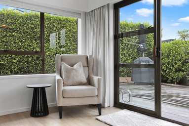 2/38 Miltonia Avenue_3