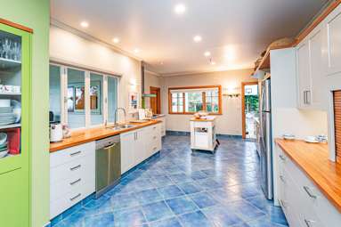 193 Great North Road_3