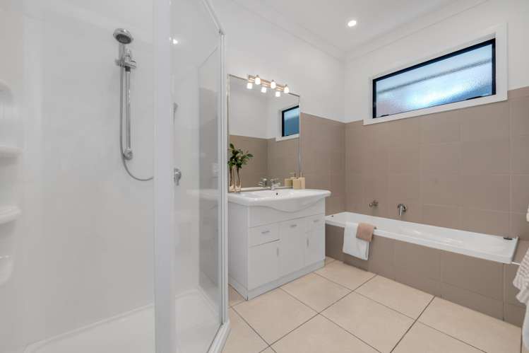 2/32 Gills Road Bucklands Beach_18