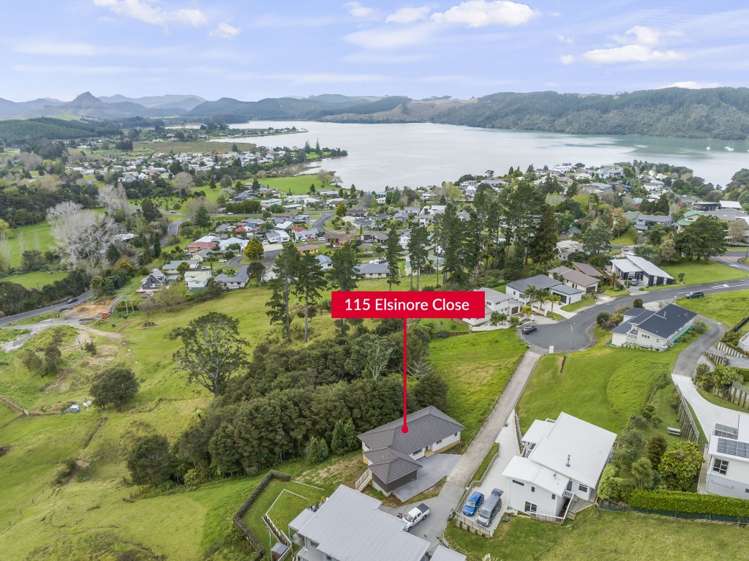 115 Elsinore Close Whangamata_17