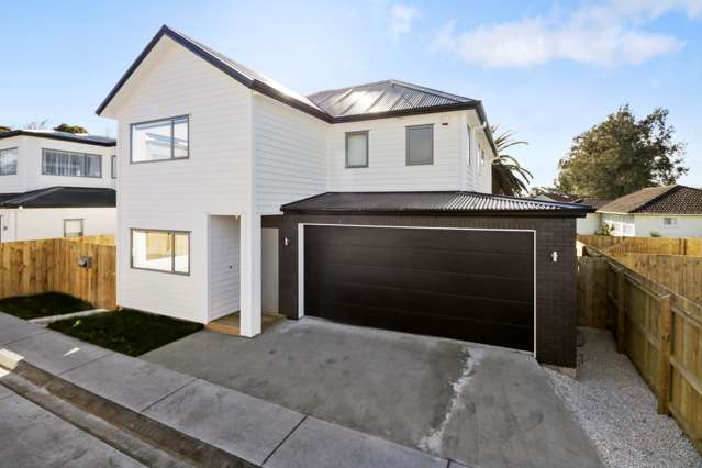 2 Ararata Lane Mangere Bridge_1