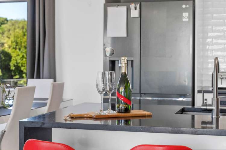 225 Finlayson Avenue_4