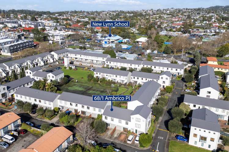 68/1 Ambrico Place New Lynn_11