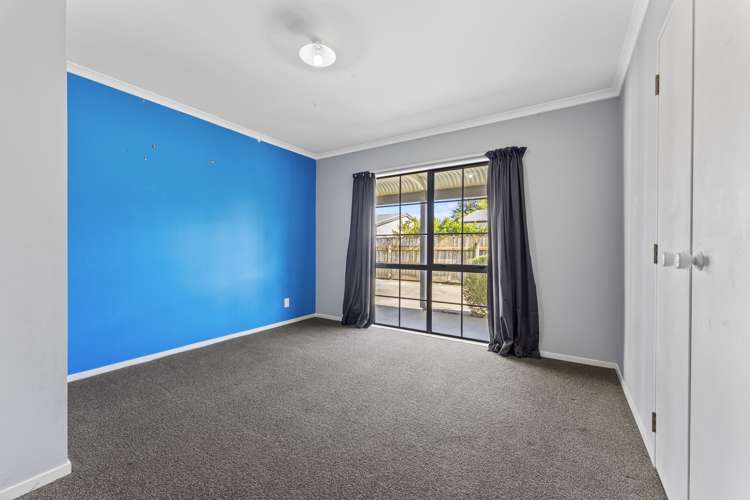 23 Charles Cross Street Longburn_13