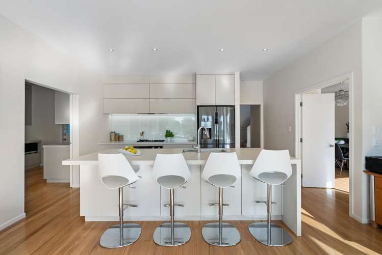 827 Riddell Road St Heliers_11