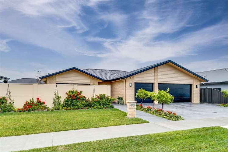 14 Aspiring Drive Poraiti_0