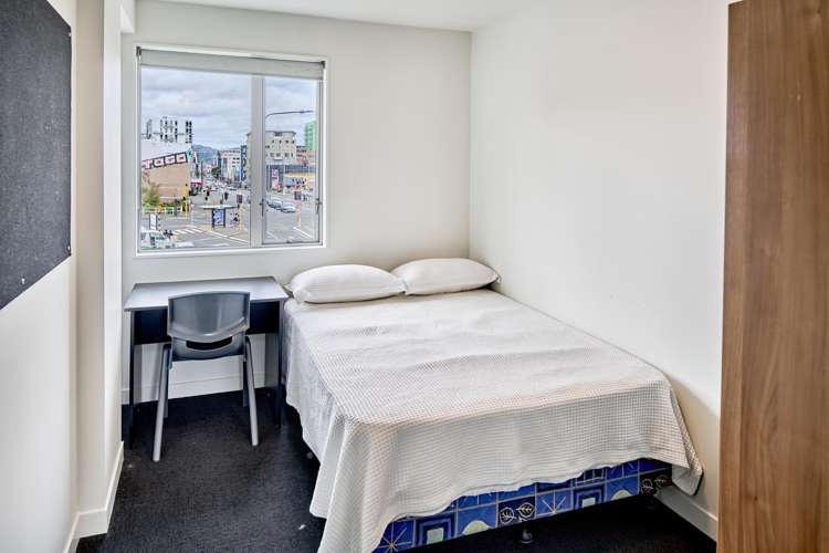 2J/242 Taranaki Street_5