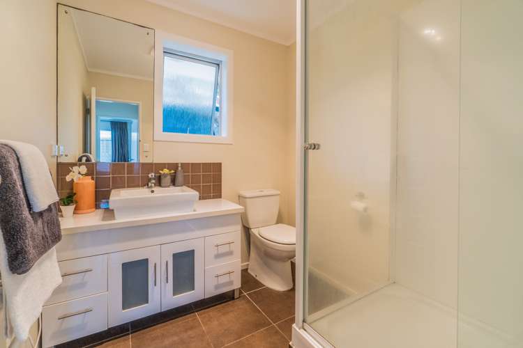 2/5 Huapai Street Onehunga_12