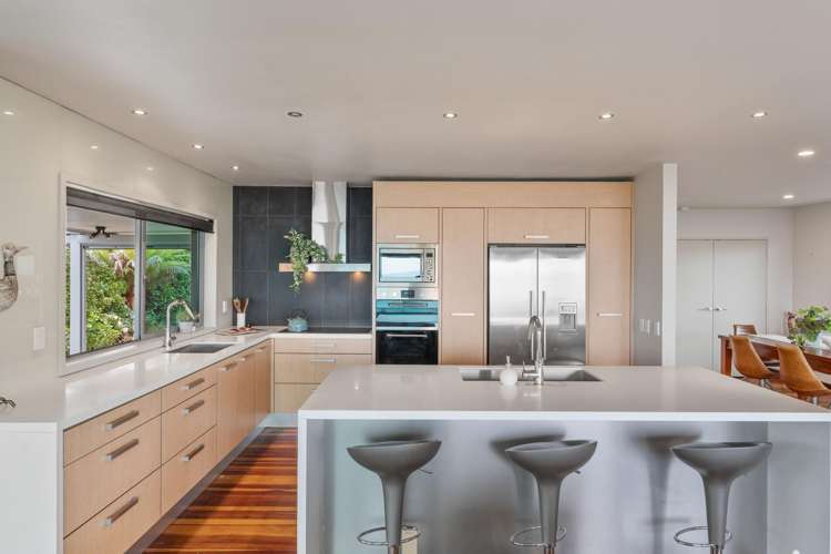 174 Lake Terrace Hilltop_11