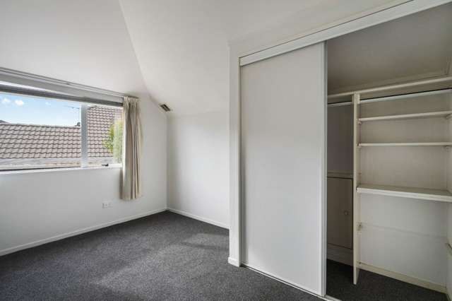 2/15 Lonsdale Street 1660_3