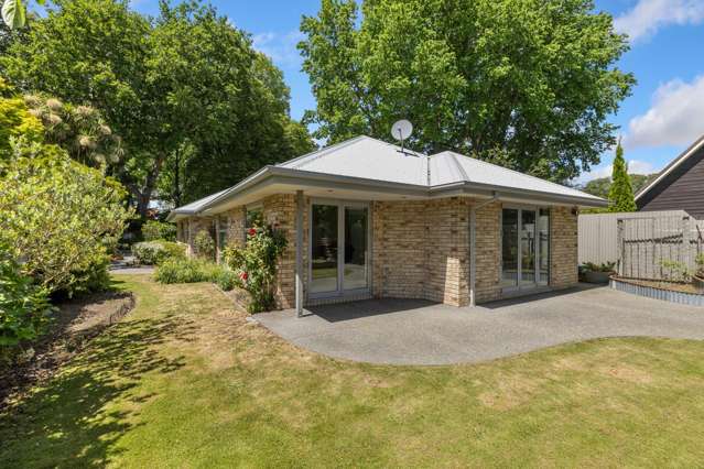 Hidden Oasis in the Perfect Location