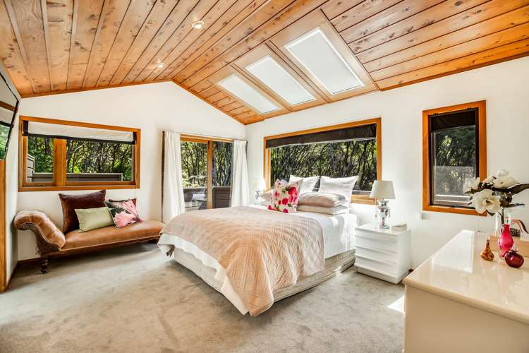 11b Longfellow Parade Glen Eden_18