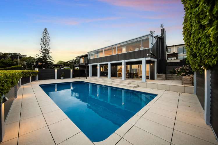 16 Burford Place Mellons Bay_9