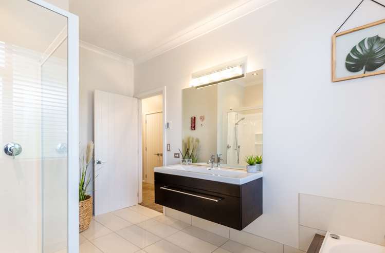 71 Ngauruhoe Street Hilltop_24