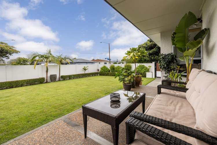 74 Menin Road Onekawa_19