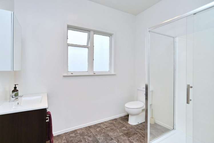 612 Gloucester Street Linwood_17