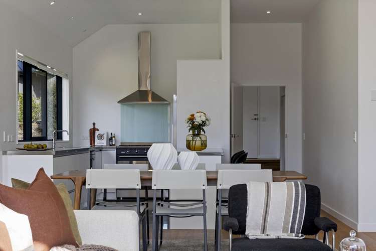 3 Pioneer Court Jacks Point_5