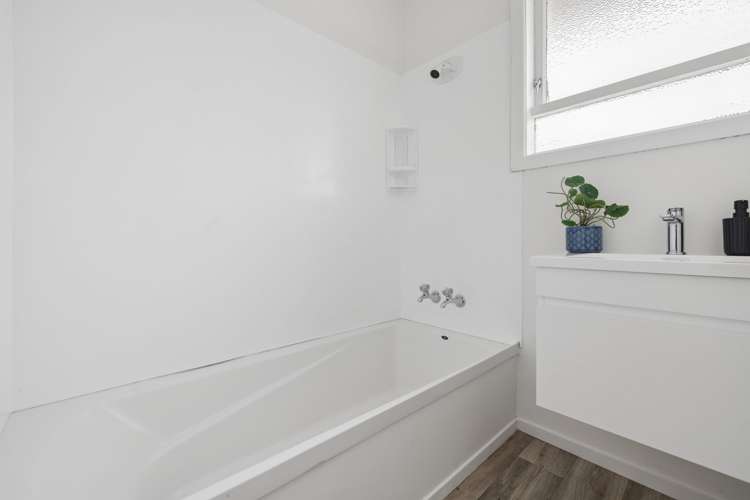 3 & 3a Angus Street Otara_10