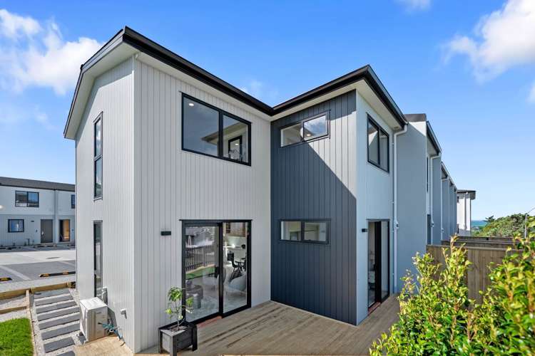 23/929-933 East Coast Road Torbay_19