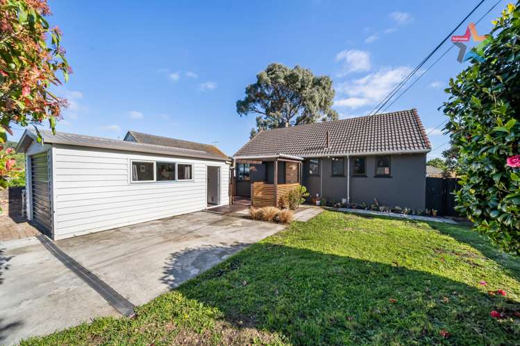 86 Wilkie Crescent Naenae_18